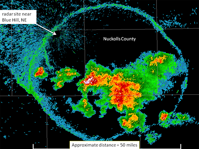 outflow_boundary700.png