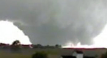 Intense home videos of tornadoes in the United States