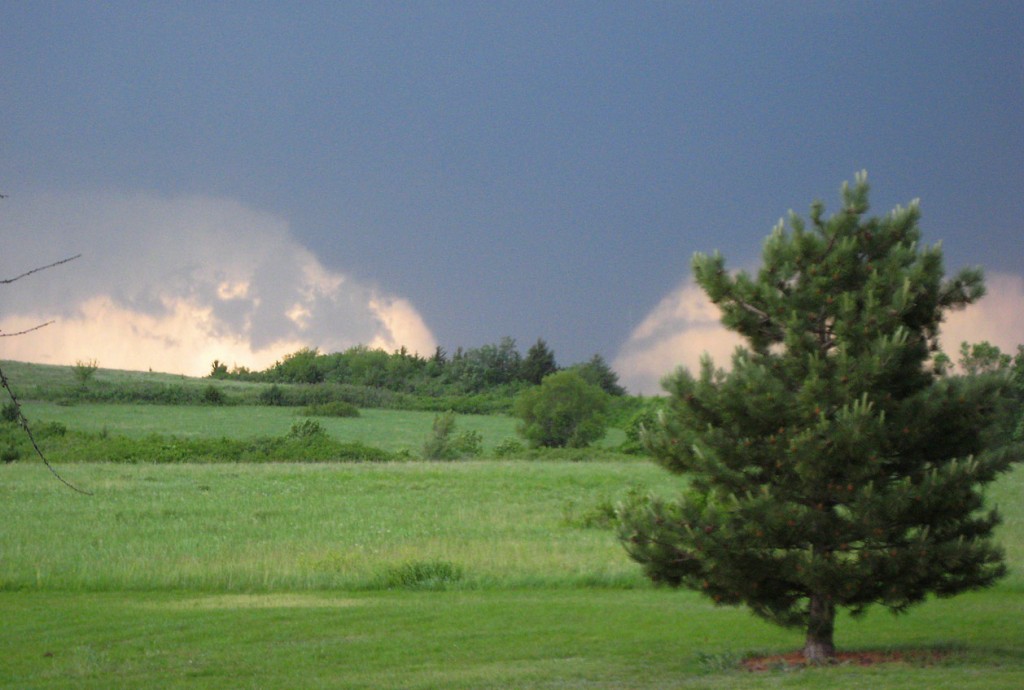 A large tornado looms near Bennington, Kansas on May 28, 2013. (BeansMom via Flickr)