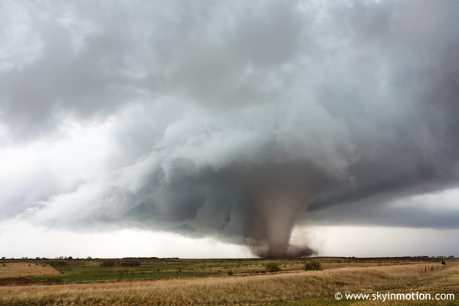 10 tremendous tornadoes (photos)