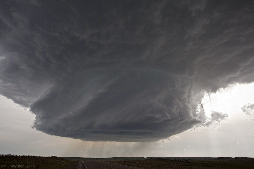 A well-structured supercell over eastern Wyoming on May 18. (Ian Livingston)