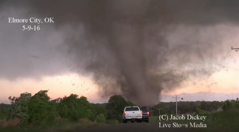 May 9, 2016 tornado outbreak videos from the Plains and Midwest