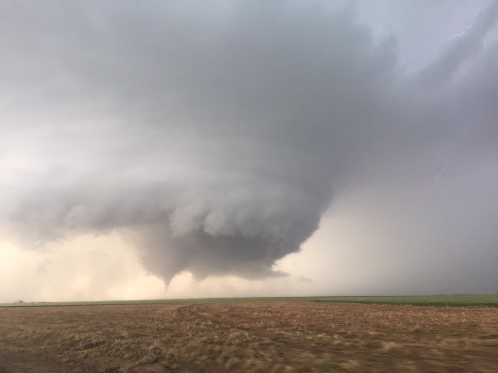 Tornado of the week: Leoti, Kansas and the stationary mothership of May 21, 2016