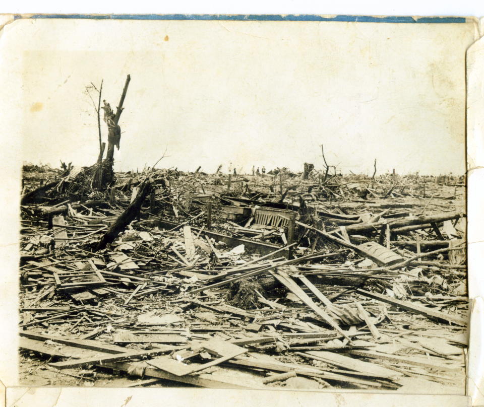 Historic outbreak sequences: Eight days of mayhem in late May and early June 1917